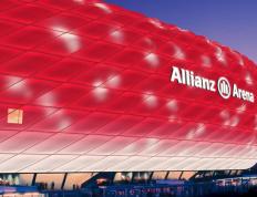  山东泰山首回合大胜上海海港，萨拉赫砍下40记关键球，全场沸腾